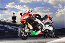 2011-Aprilia-RSV4FactoryAPRCSEa-small.jpg 2011-Aprilia-RSV4FactoryAPRCSEa-small.jpg