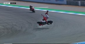 Lorenzo crash 1.jpg