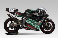 Suzuki GSX-R 750 Team Yoshimura Suzuki GP1 PLUS 8 Hours Suzuka 1992 04.jpg