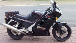 0 A Honda_VFR_750_F_1987 12.jpg