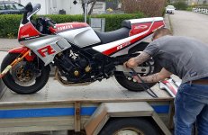 P_lastning_FZ750.jpg