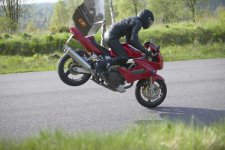 stoppie.jpg