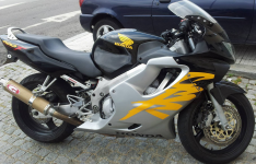 cbr600 1.PNG