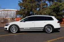 Alltrack 1.jpg