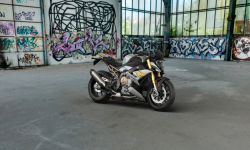 Bilds1000R21.png