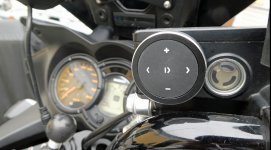 Bluetoothknapp på styret, LR.jpg