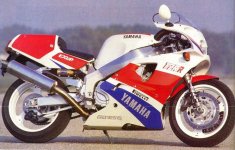 FZR750R_2.jpg