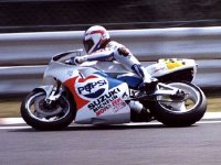 Kevin Schwantz Pepsi RGV.jpg