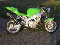 fzr92.jpg