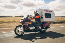 CTXP-motorcycle-motorhomes-1989-Honda-Gold-Wing-ebago_2.png