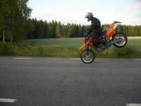 stoppie2.jpg