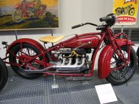 Indian_Four_1265_ccm_(1931)_in_NTM_Prague.jpg