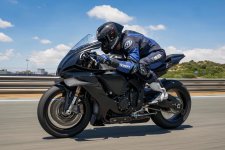 yamaha-r1-aero-update-2.jpg