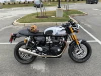 thruxton-rs-chrome-edition-v0-sd8twvu1p7ke1.webp