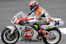 Arai-RX-7X-Schwantz-30th-Anniversary.jpg