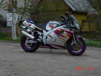 yamaha-fzr600-96-bikepics-065061.jpg
