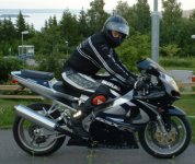 Björn på nya gixxern 040727.jpeg