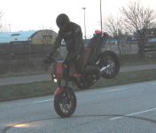 jag_stoppie.jpg