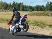 stoppie.jpg