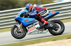 SuzukiFullSize3898_1.jpg