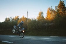 Stoppie3[1].JPG