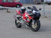 gsxr12.jpg