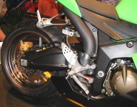 kawasaki-zx6r-05-bikepics-221483.jpg