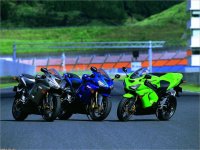 kawasaki-zx6r-05-bikepics-220521.jpg