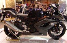 suzuki-gsxr1000-05-svart-svart.jpg
