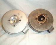 Resize of DSCF Sachs topplock ett renoverat och en orenoverad.JPG