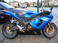 kawasaki-zx6r-05-bikepics-254099.jpg