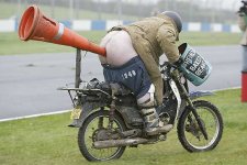 Stunt_WM_Donington_2004_400.jpg