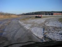 dagsatt svänga av om man vill in i depån.jpg