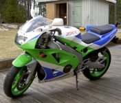 zxr1.jpg