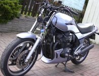 xj600_002_a.jpg