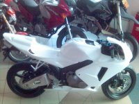 cbr600rr 05 (6).JPG