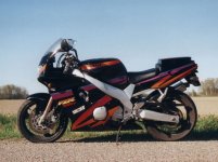 fzr1.jpg