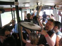 Trångt i bussen2web.JPG