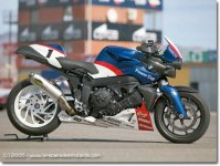 bmw-powercup-k1200r1.jpg