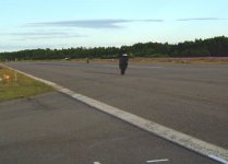 Legend stående wheelie.jpeg