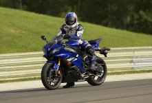 yamaha-r6-06-bikepics-422489.jpg
