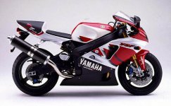 yamaha_R7.jpg