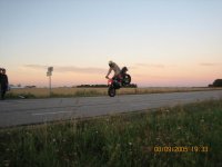 ogge-stoppie3.jpg